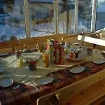 Seasons Mountain Vistas جوفيدارتسي