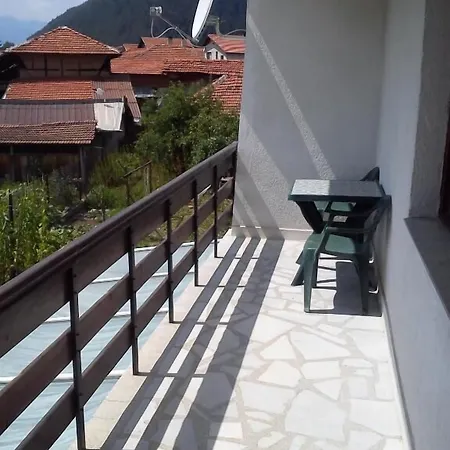 홈스테이 Seasons Mountain Vistas 고베다르치