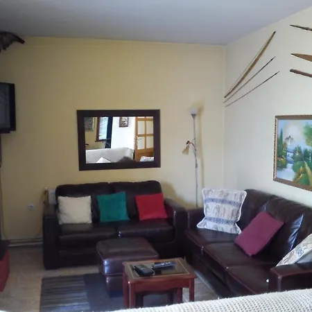 Seasons Mountain Vistas Homestay *